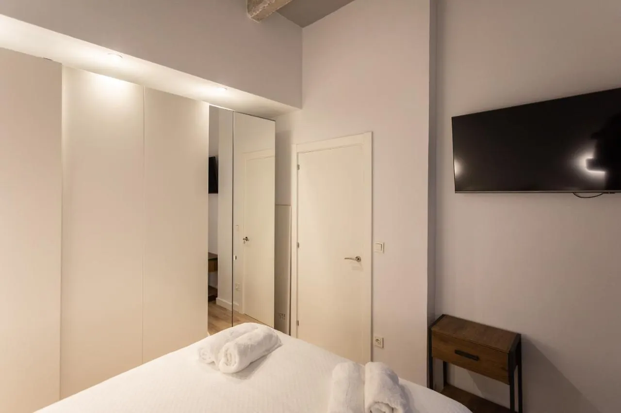 Piso De Diseno Con Vistas A La Ria. Daire Bilbao